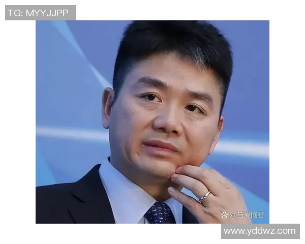 足球明星的辉煌与遗憾交织让人感慨不已的职业生涯与人生选择 足球明星的辉煌与遗憾交织让人感慨不已的职业生涯与人生选择