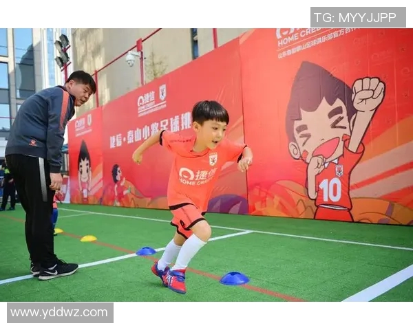 2022年足球明星齐聚祝福新春共庆佳节传递温暖与希望 2022年足球明星齐聚祝福新春共庆佳节传递温暖与希望